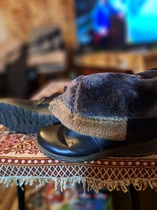 Продам сапоги зимние женские