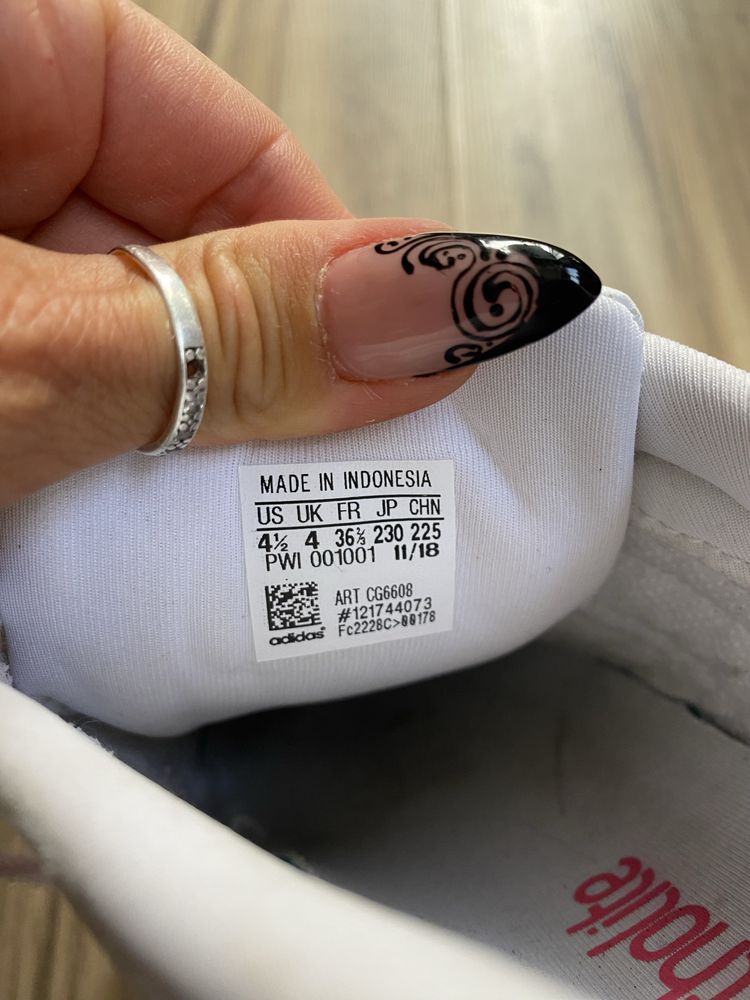 Оригинални кецове ADIDAS Superstar! 36 н