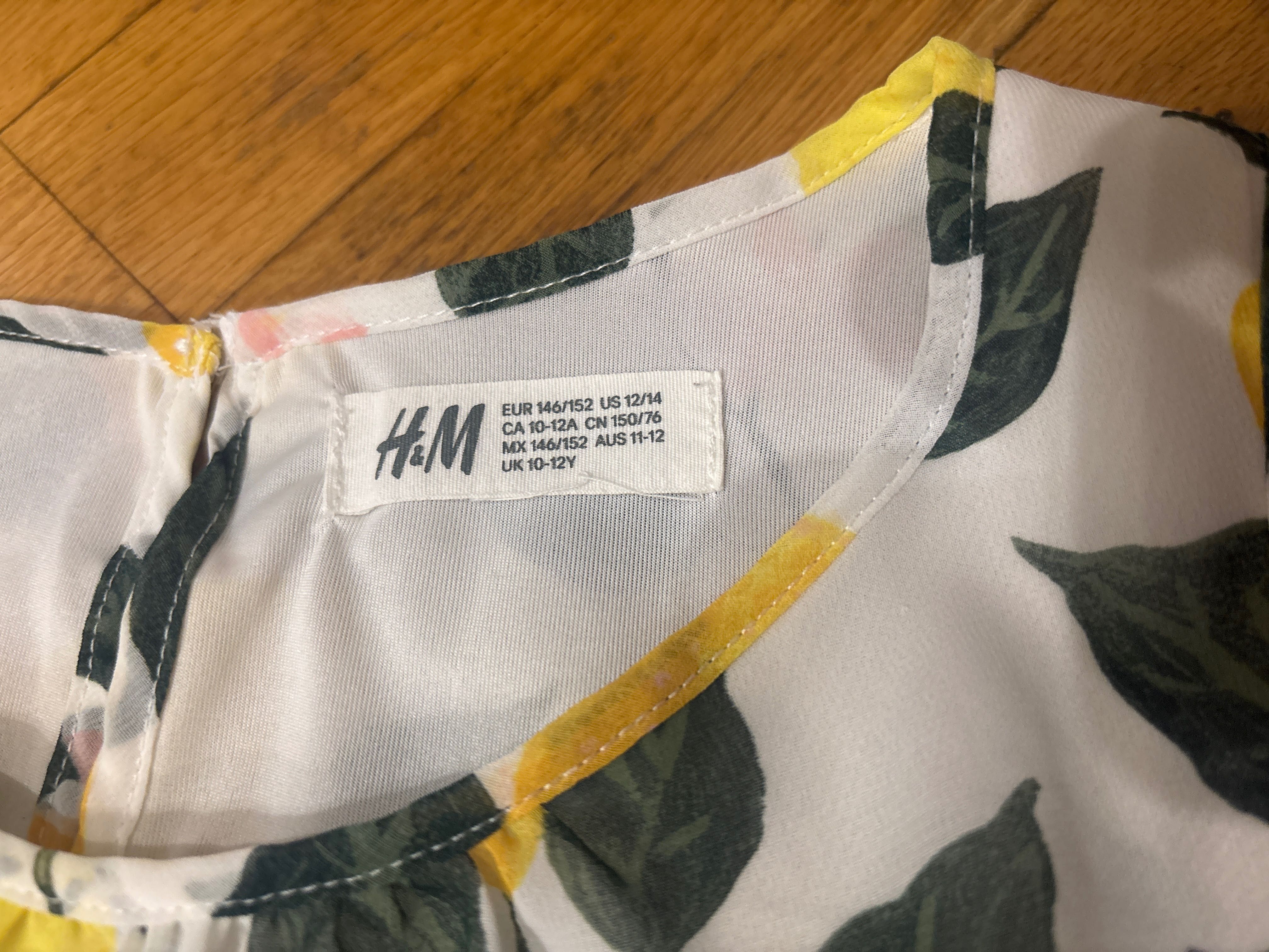 H&M рокля на лимони размер 146/152