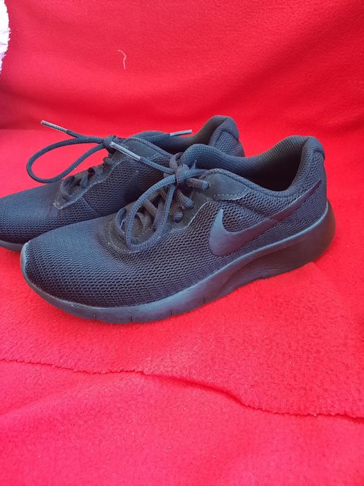 Adidași Nike nr 36