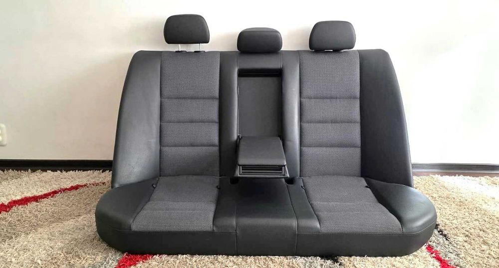 Bancheta spate C Class W204 berlina, semi piele + textil, Interior AMG
