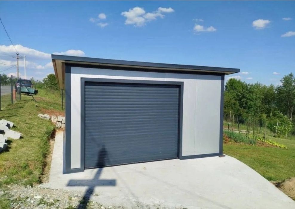 Garaje auto din structura metalica si panou sandwich termoizolant