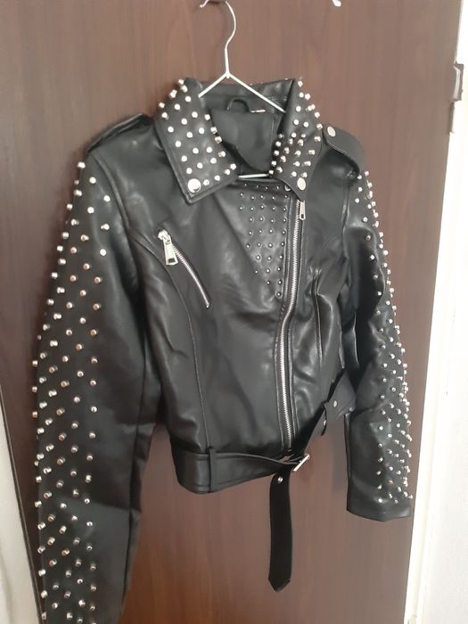 Geaca din piele cu Capse
