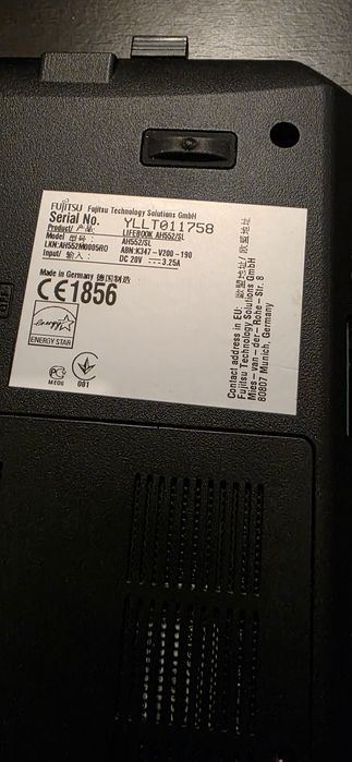 Laptop Fujitsu AH552 - stare excelenta