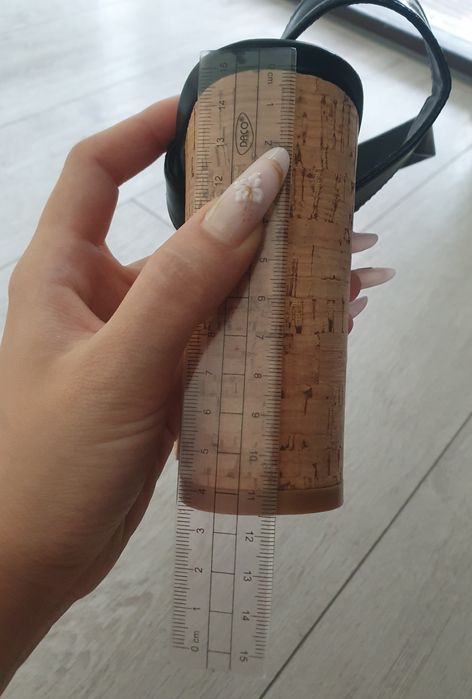 Sandale cu platformă