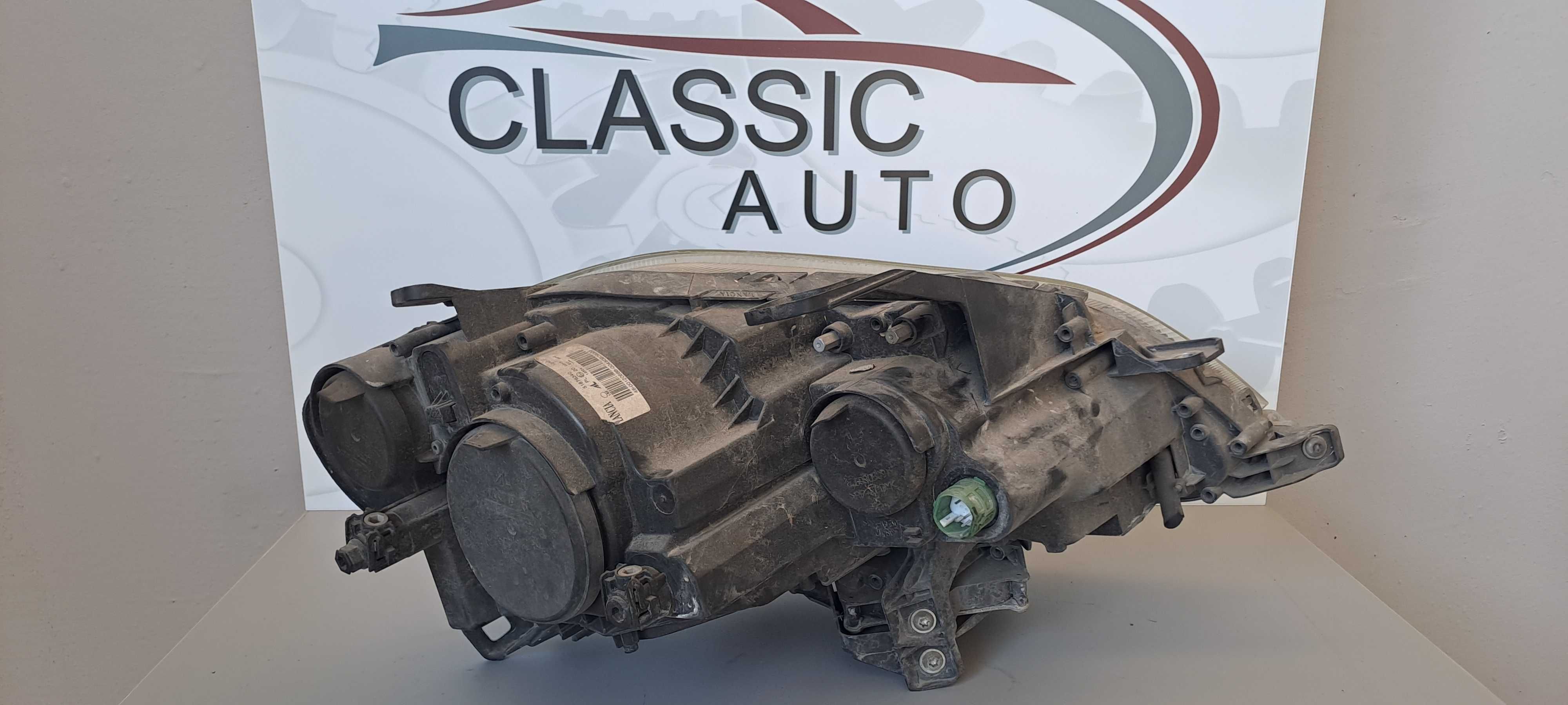 Фар Lancia Delta 2009г