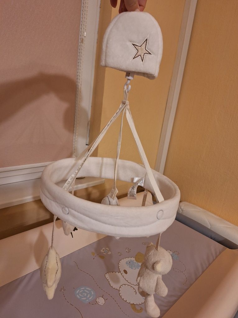 Next baby Музикална въртележка