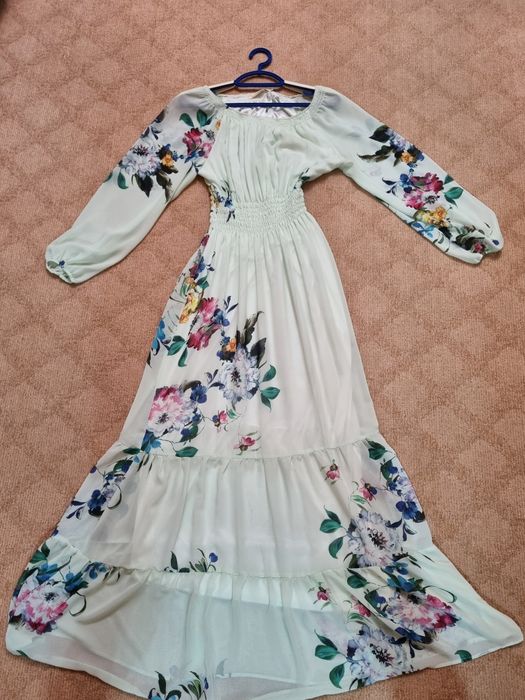 Продам новое платье