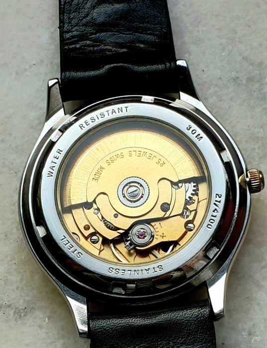 Ceas de mînă bărbați/femei JUNGHANS automatic anii '80