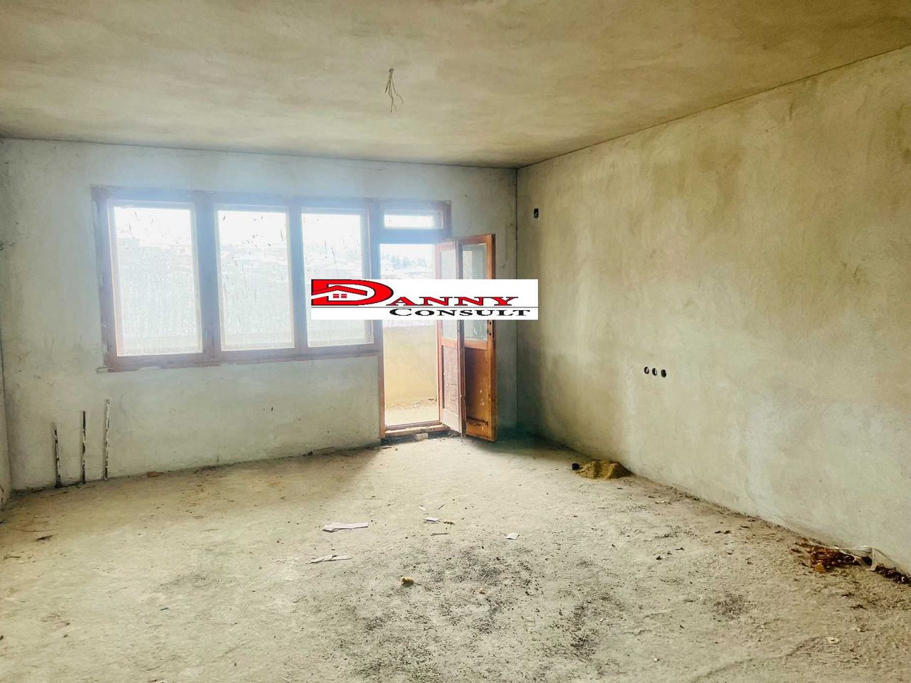 Продава се Тристаен апартамент в Трявна - 100 кв.м за 793 €/кв.м - Снимка #1