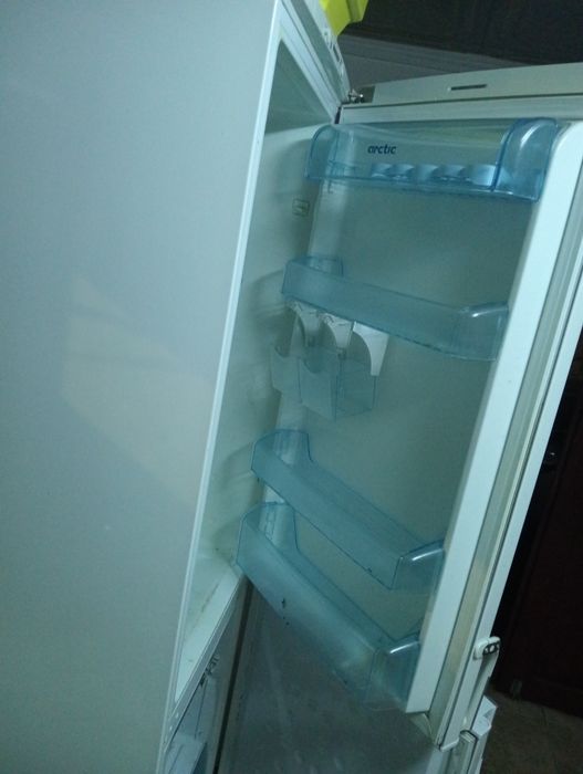 Combina frigorifica arctic stare de funcționare