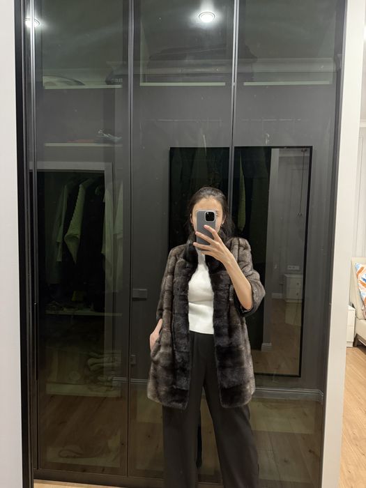 Продам норковую шубу