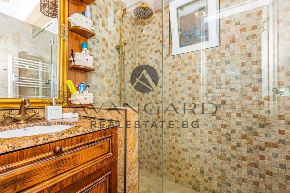 Продава се Тристаен апартамент в Пловдив, Кършияка - 80 кв.м за 2113 €/кв.м - Снимка #5