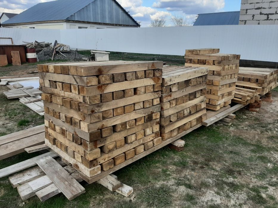 Продам брусы метровые