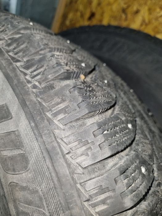Шины с шипами 235/65R17