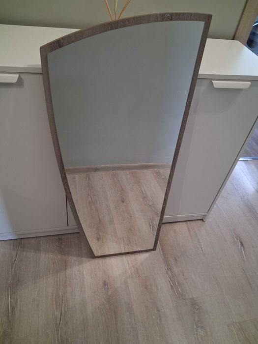 Мебели за антре и огледало