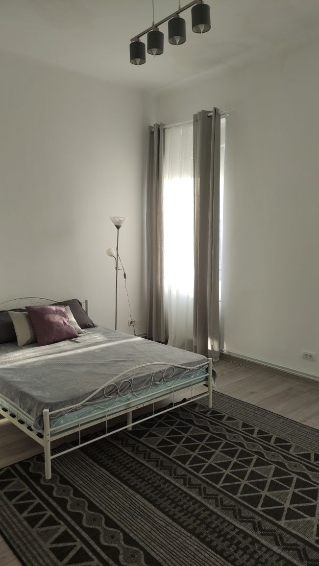Vand apartament 2 camere Podgoria-Gara