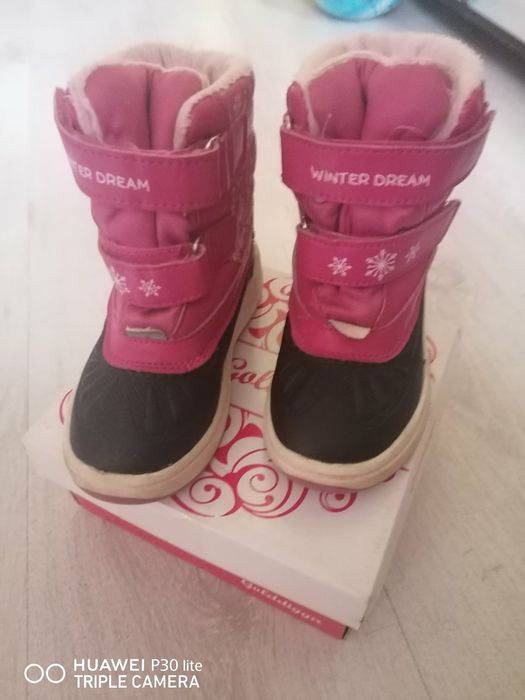 Детски-бебешки ботушки.  Много топли и запазени