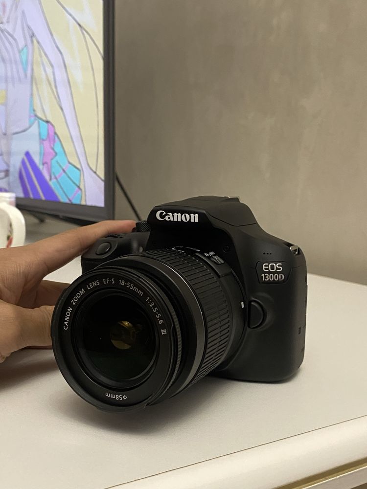 Новый Фотоаппарат Canon eos 1300D и обьектив Canon 50mm