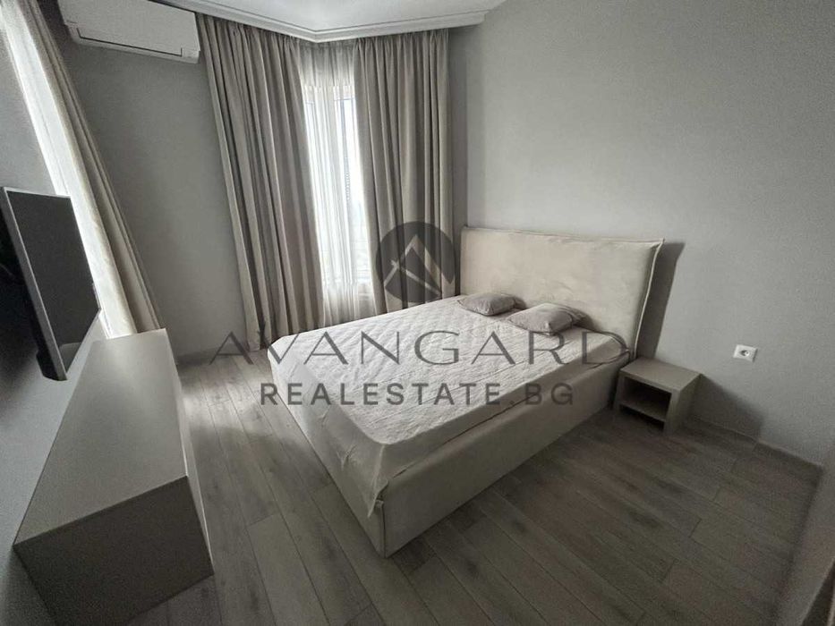 Продава се Четиристаен апартамент в Пловдив, Христо Смирненски - 194 кв.м за 1547 €/кв.м - Снимка #4