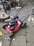 De vanzare urgent . Masina tuns gazon  model Agt 48 lmp