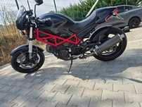 Ducati Monster 695