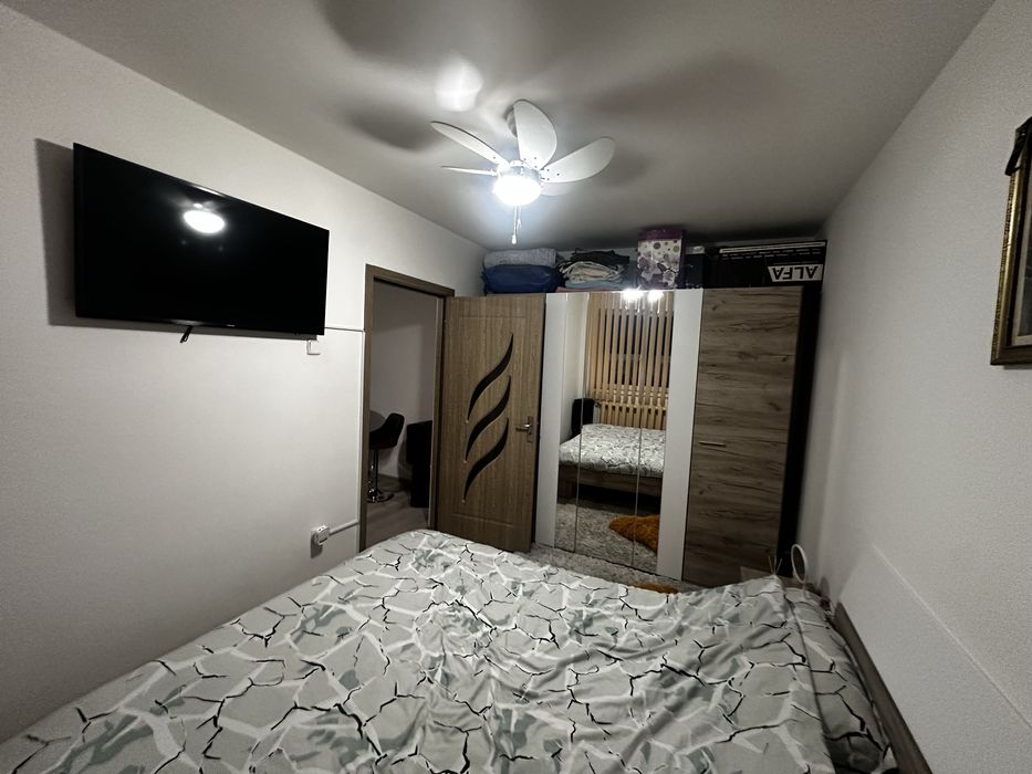 Vand apartament 2 camere, hol, bucatarie, baie.40,37mp complect utilat