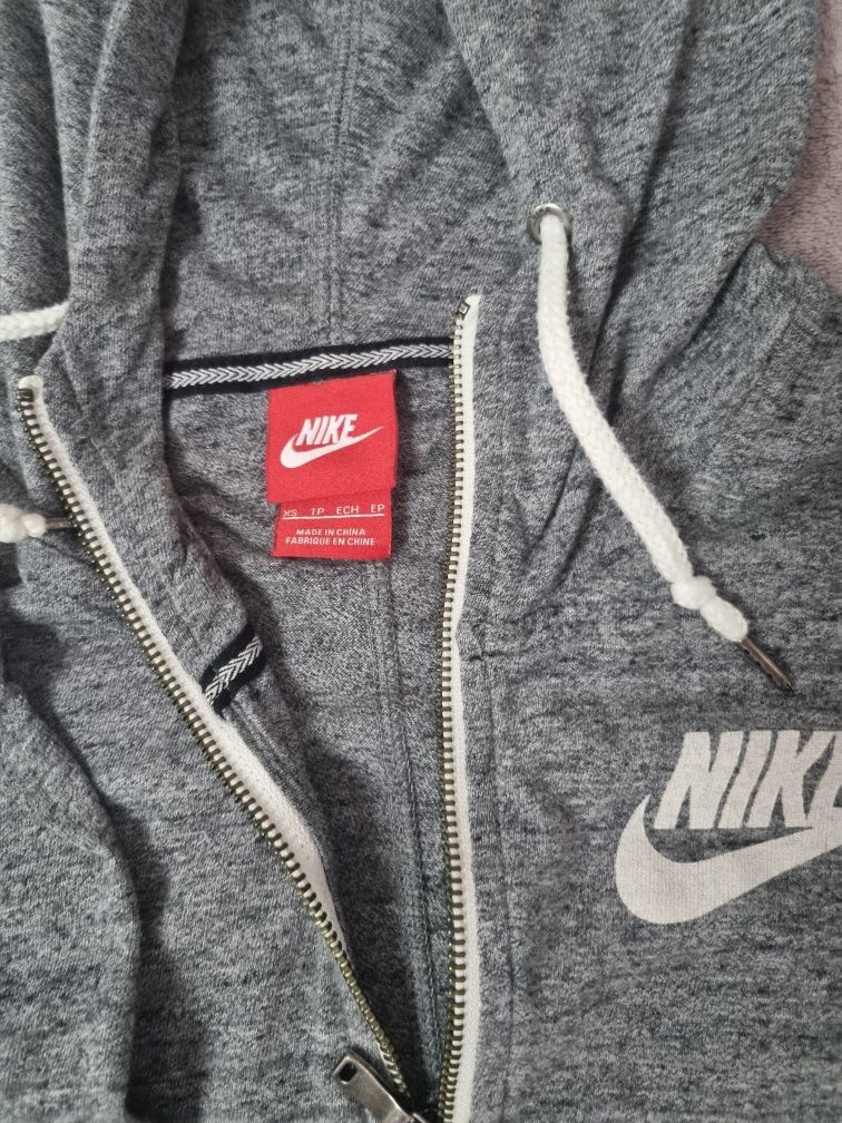 Hanorac nike mărime XS