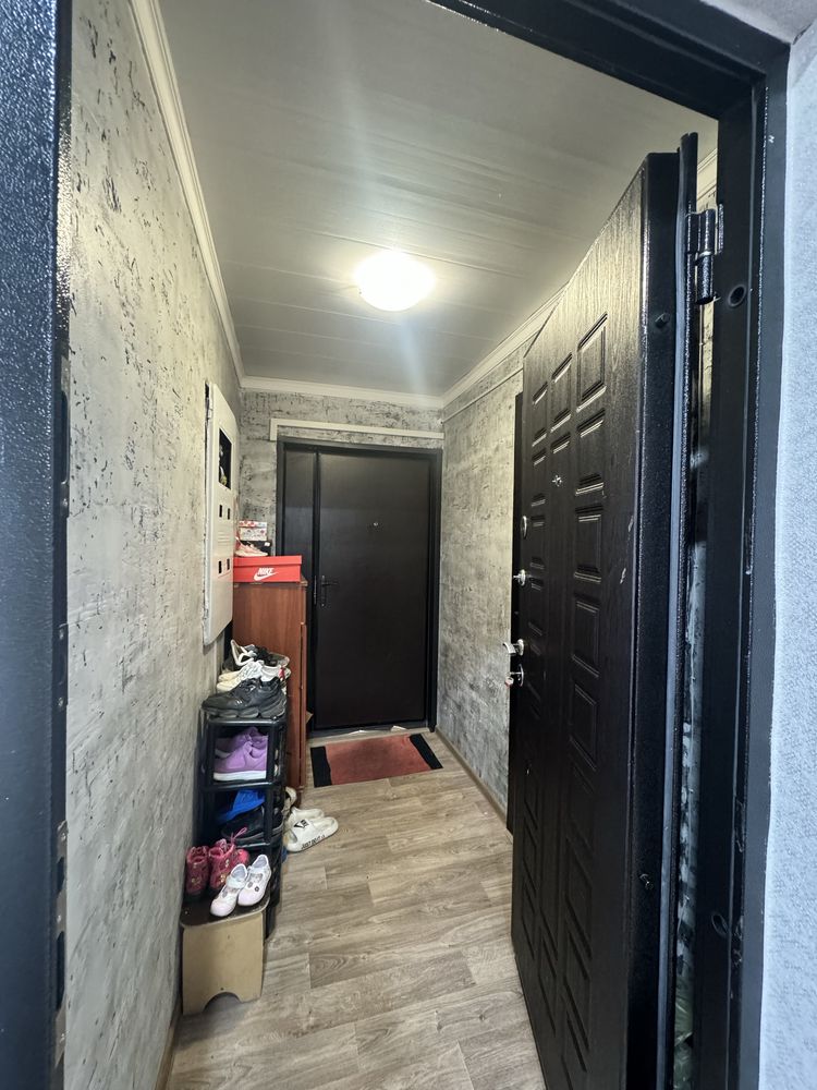 Продам 3 комнатную , новая