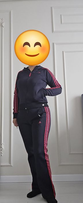 Срочно продам спортивный костюм