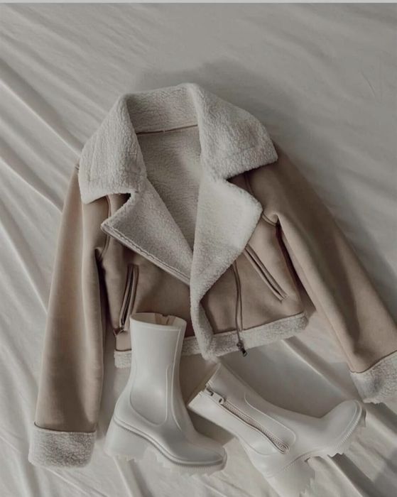 Ayollar uchun kuz qish mavsumida moʻyna yoqali zamsh jeket