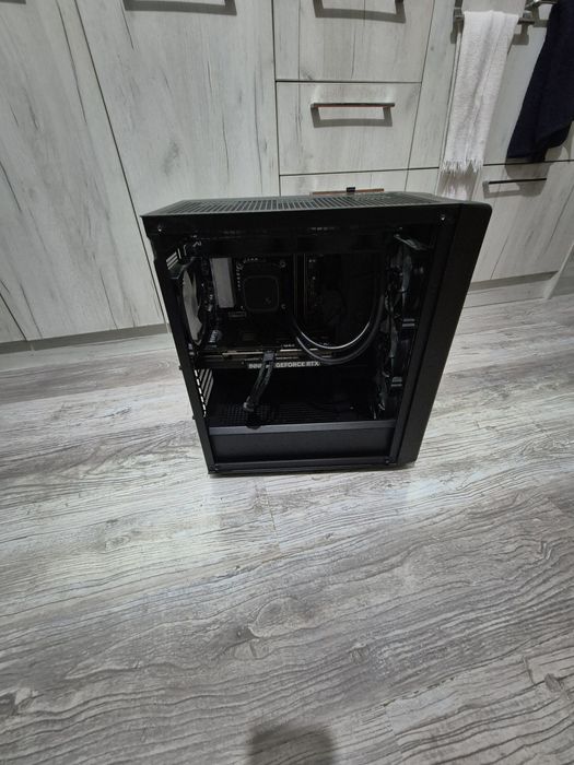 Геймърски компютьр