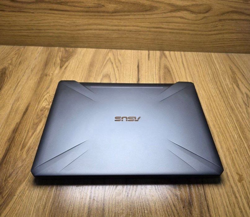 Asus tuf gaming holati yaxshi