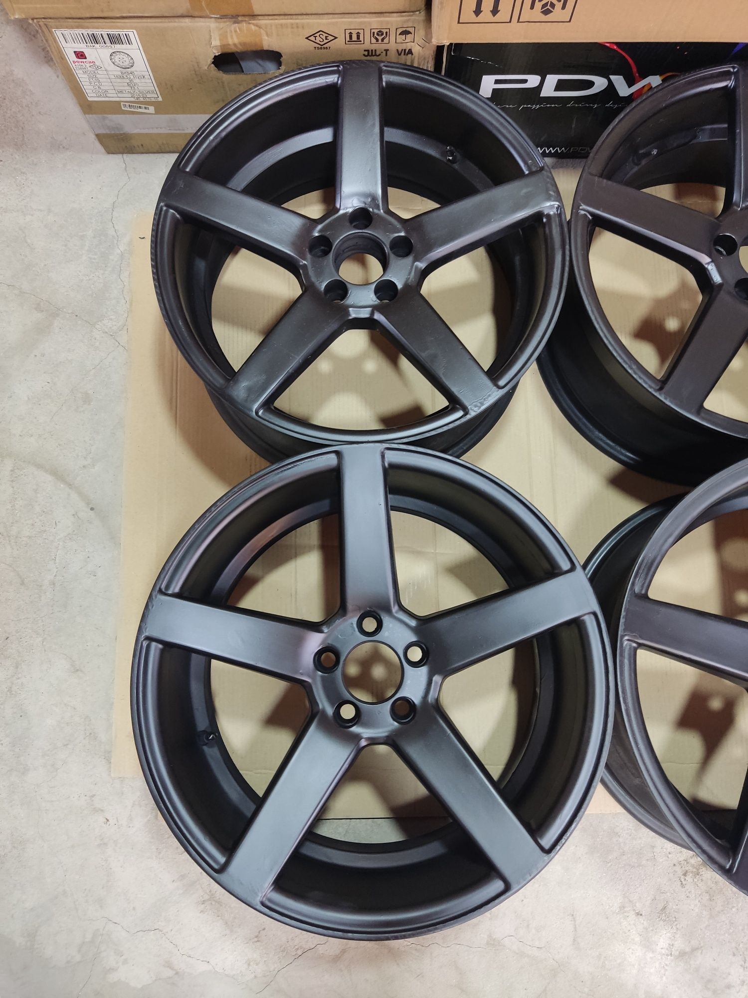Vossen CV3 18" 5x105