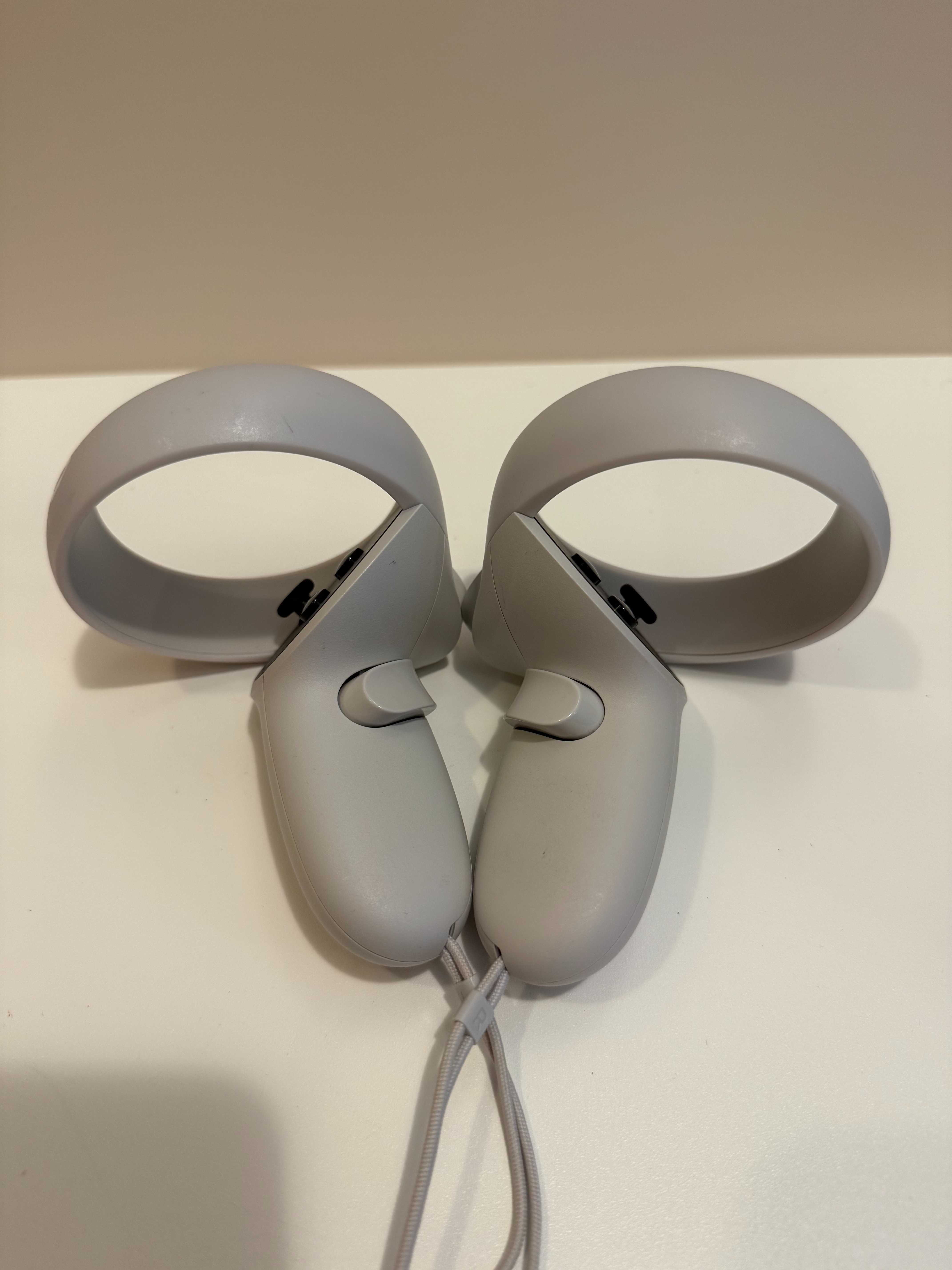 VR очила Meta Quest 2 128GB + Elite Strap