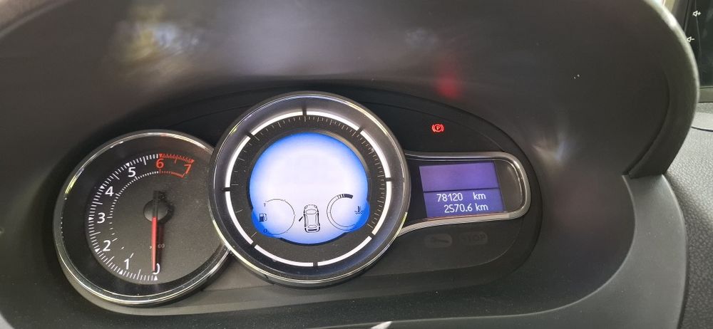 Renault Fluence (Megane Sedan 3), an 2015