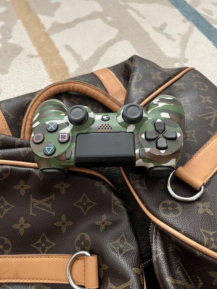 Джойстик ps4 в отличном состояний