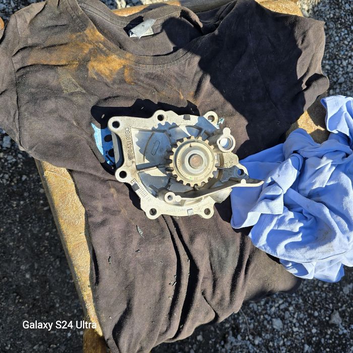 Здравейте,продавам двигател за Peugeot 3008 2.0BlueHD EAT8  181 2018г