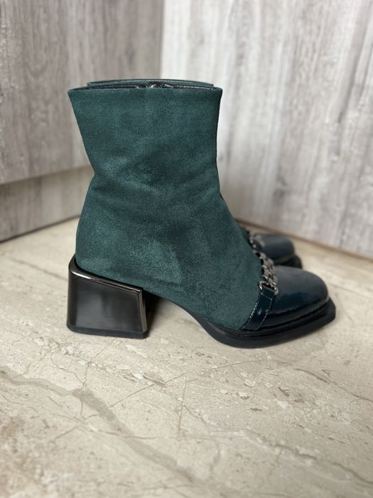 Боти S.Barski от естествен велур в зелен цвят