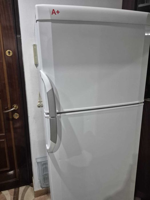 Vand frigider Arctic