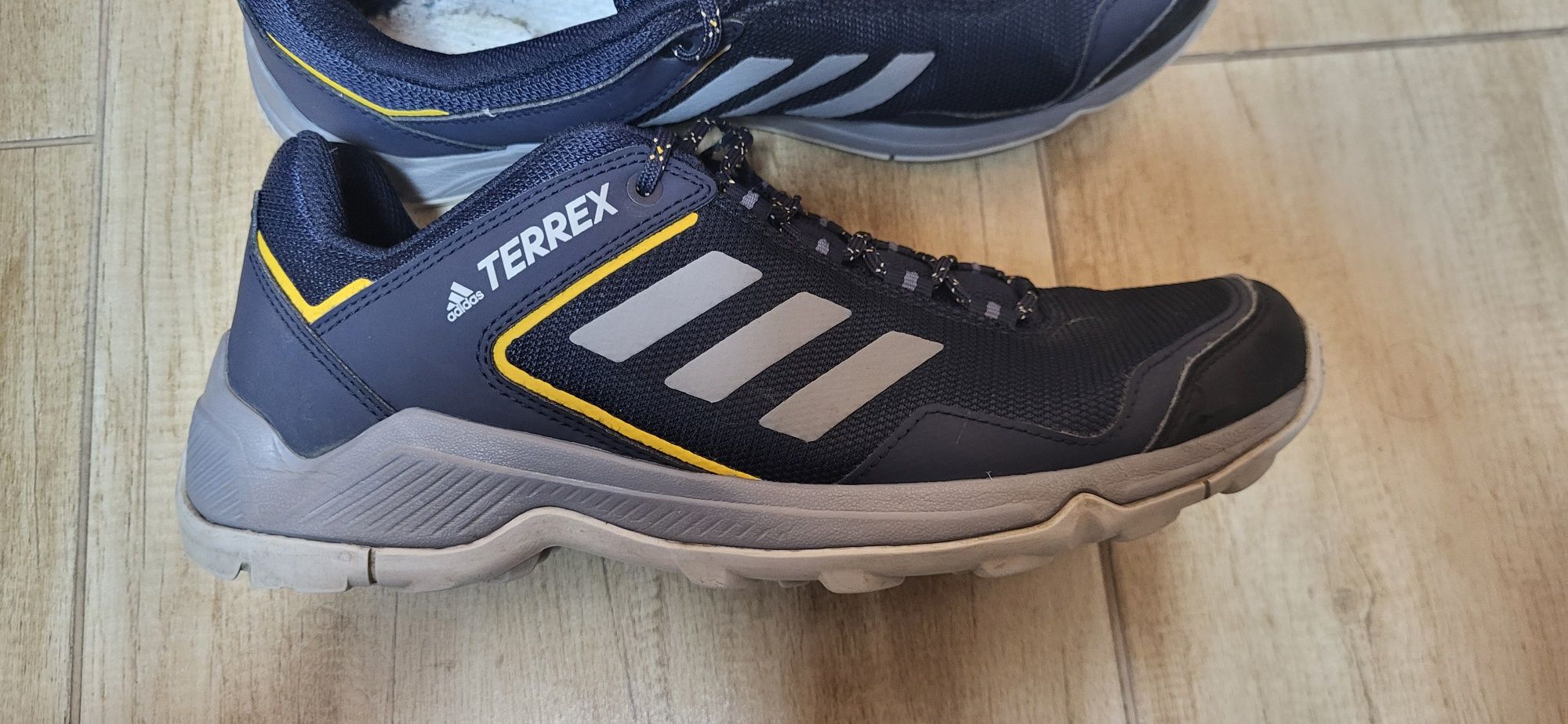 Adidas terrex 42 2/3  туристически маратонки