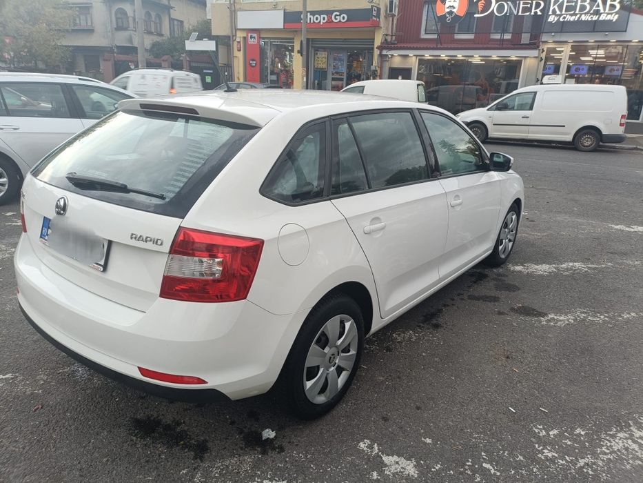Vand Skoda Rapid 2017, stare excelenta de funcționare 
Motor 1.4 TDI 9
