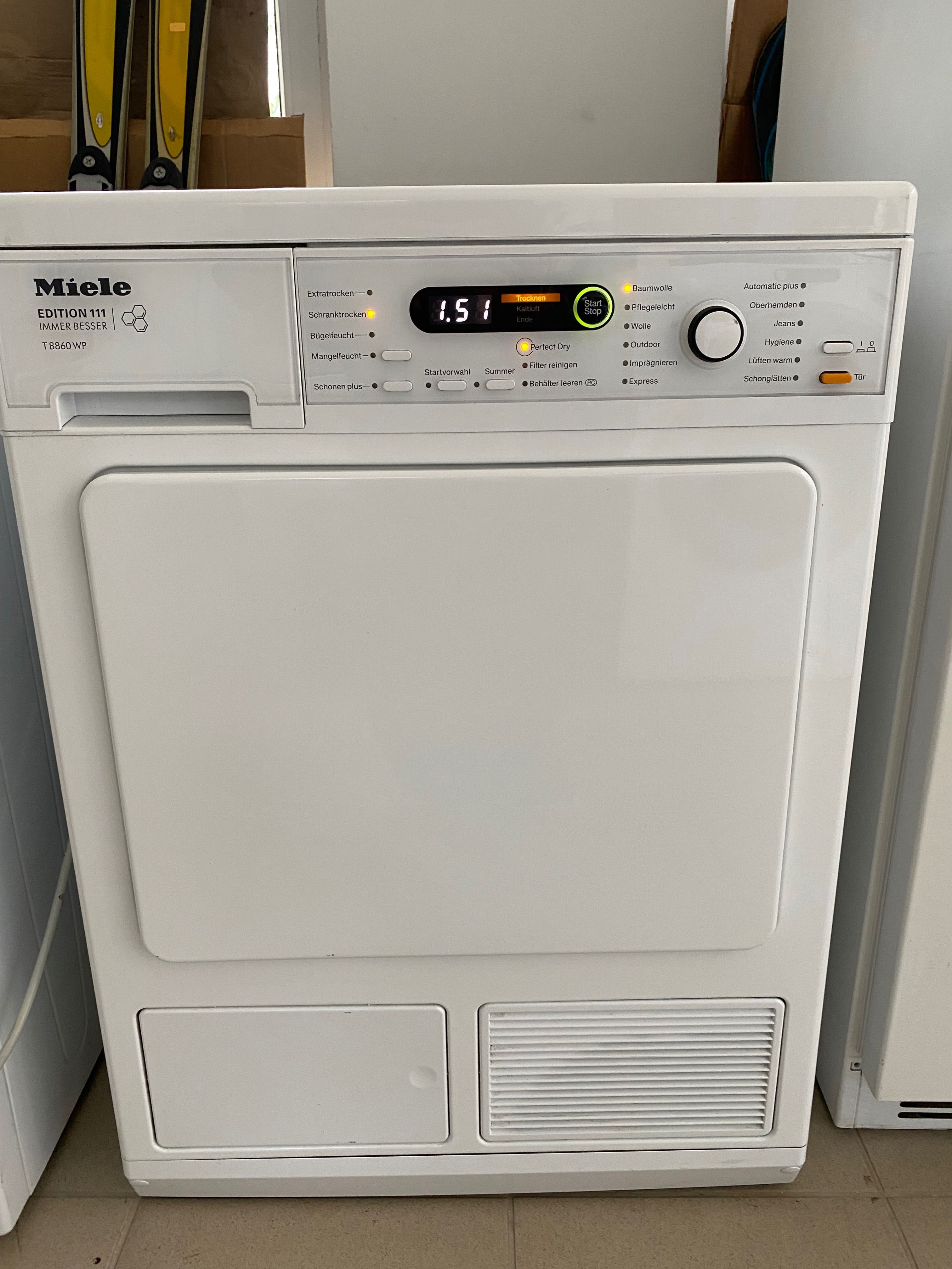 Сушилня Miele Edi 111-термопомпа,кондензна,8 кг,мод:Т8860 WP