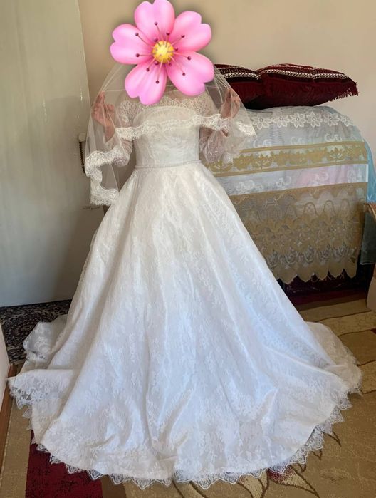 Свадебное платье