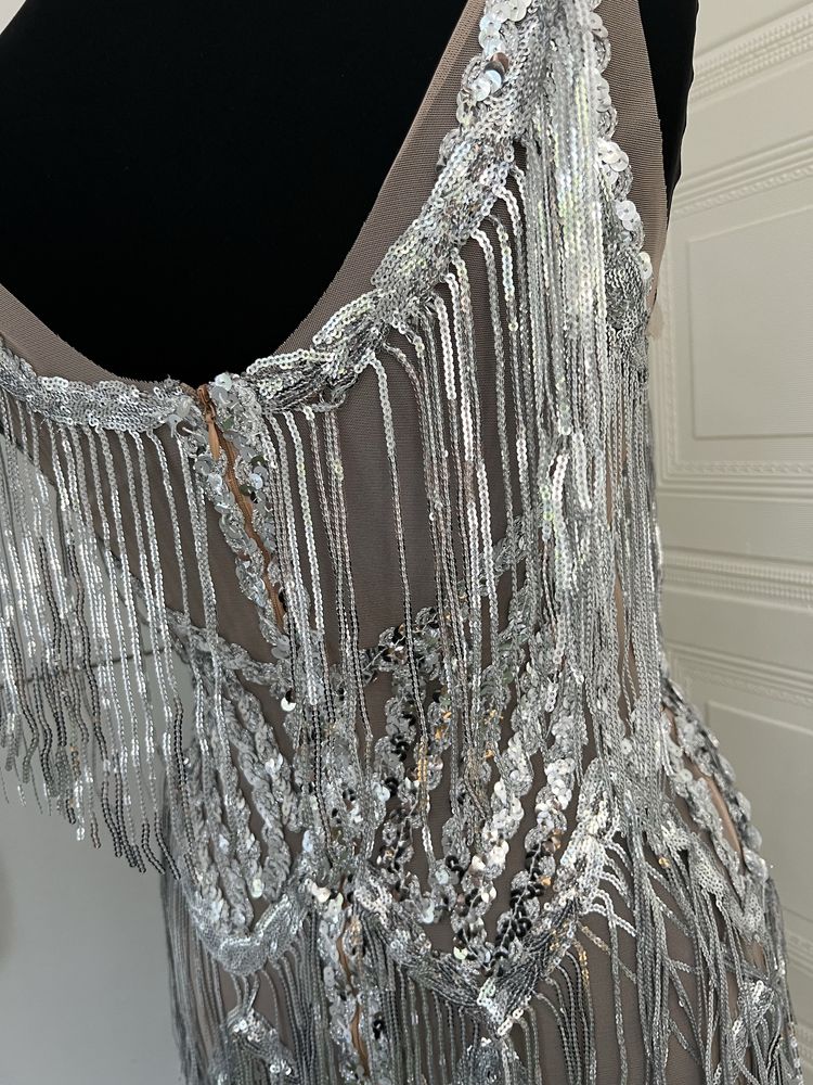 Rochie tip bijuterie