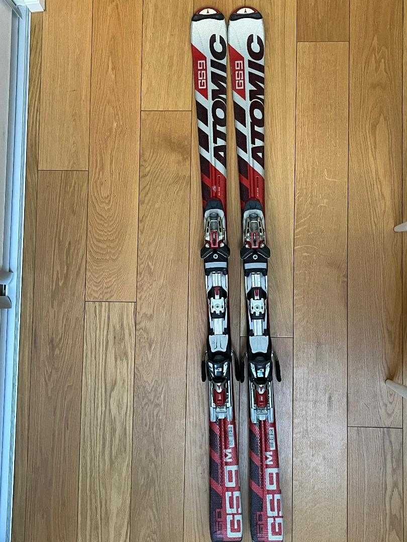 Ski  Atomic   GS9