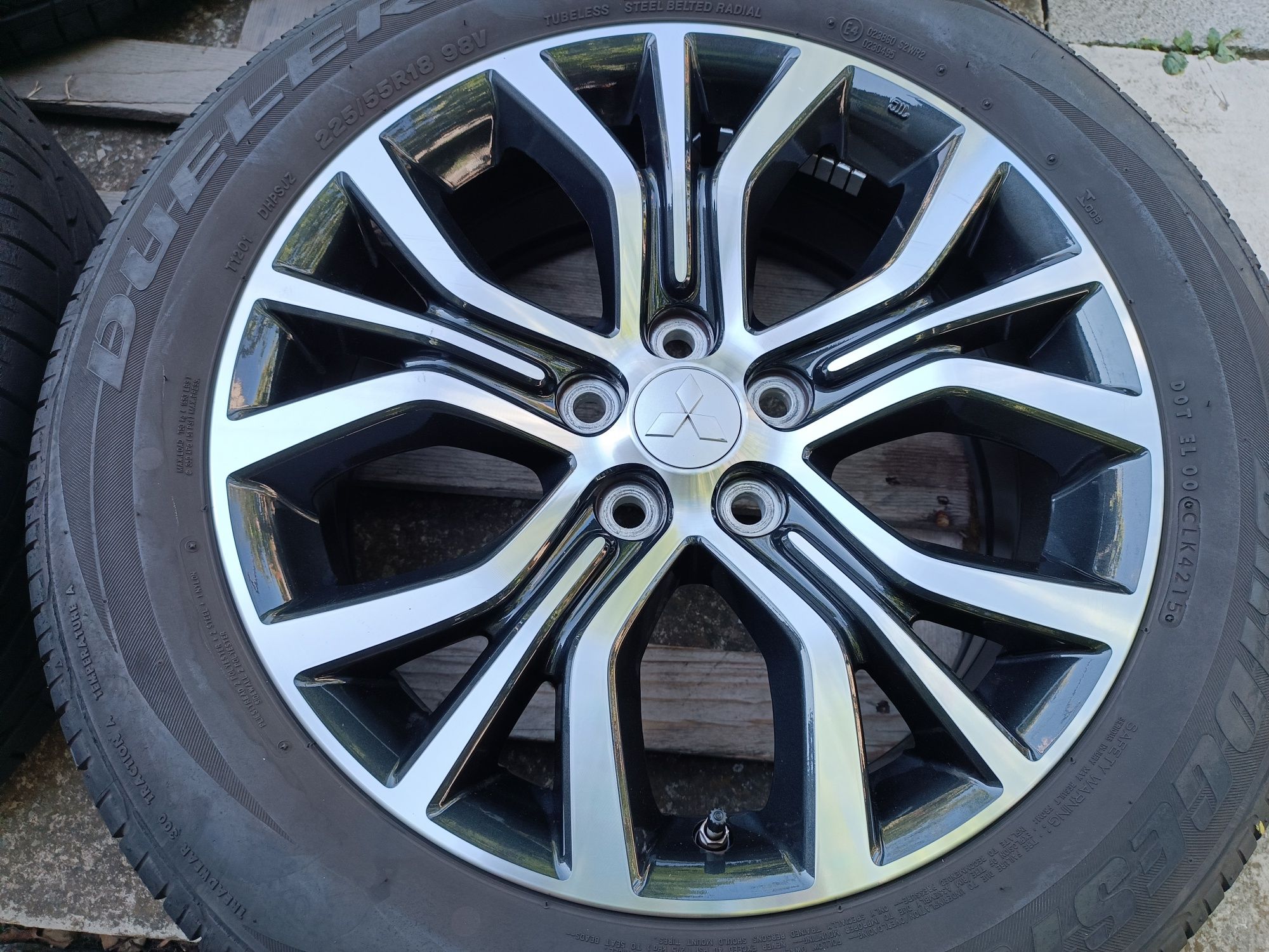 Лети джанти 18ки 5х114.3 Mitsubishi + летни гуми 225/55/18 Bridgestone