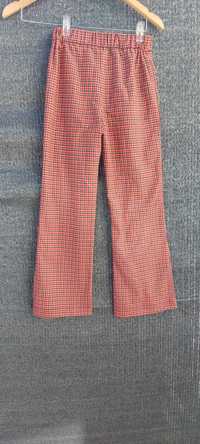 Pantalon Zara, 10 ani
