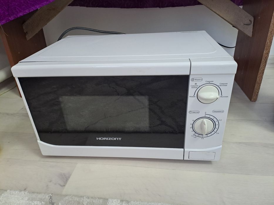 Микроволновка продам