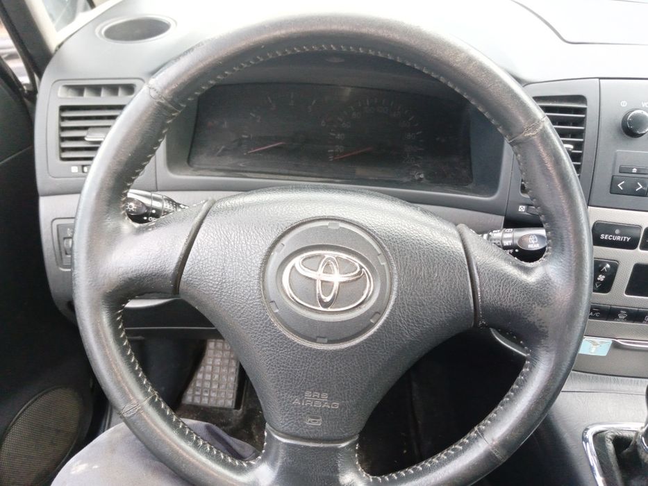 Тойота Корола версо D4D Toyota Corolla verso d4d само на части